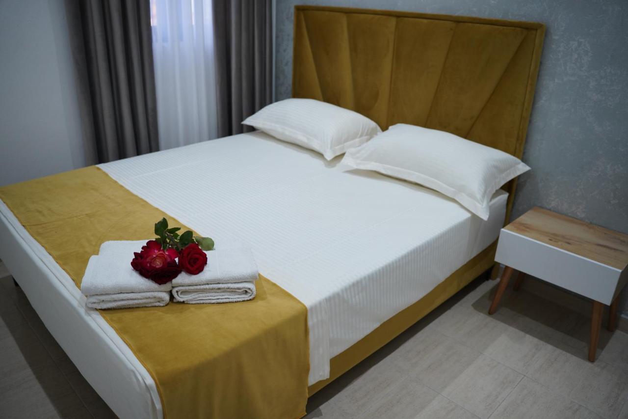 Apartments Costa Azzurra Velipoje Bagian luar foto