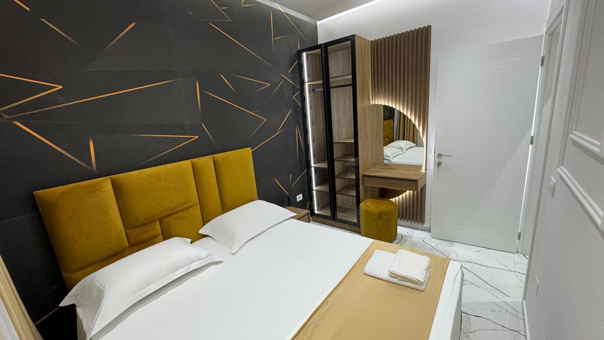 Apartments Costa Azzurra Velipoje Bagian luar foto