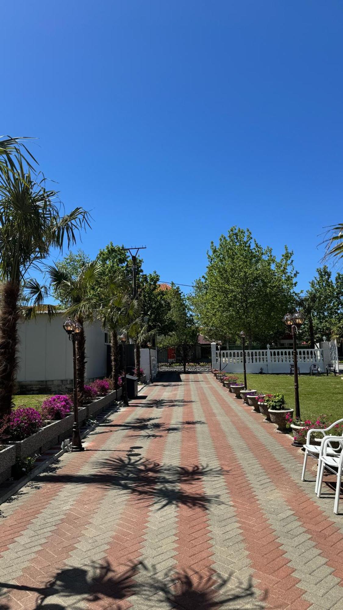 Apartments Costa Azzurra Velipoje Bagian luar foto